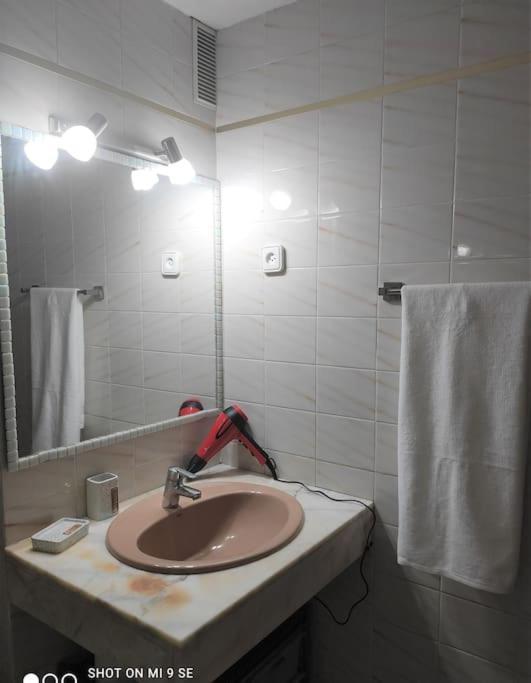 Comfy Apartment In 萨洛 外观 照片