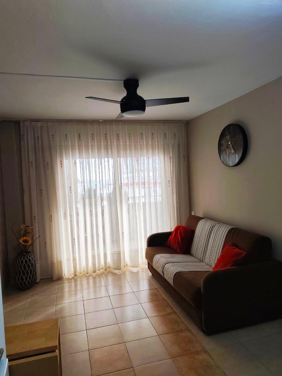 Comfy Apartment In 萨洛 外观 照片
